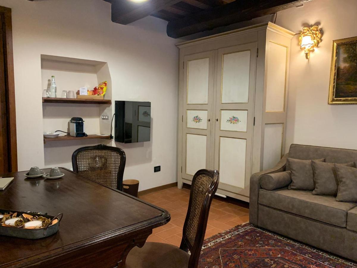 Borgo Petroro Hotel *
